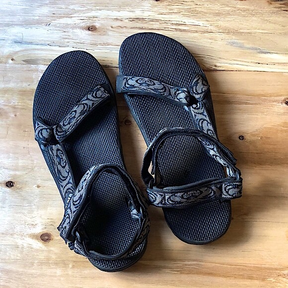 Euc Teva Mens Sandals Storm Scorpion 